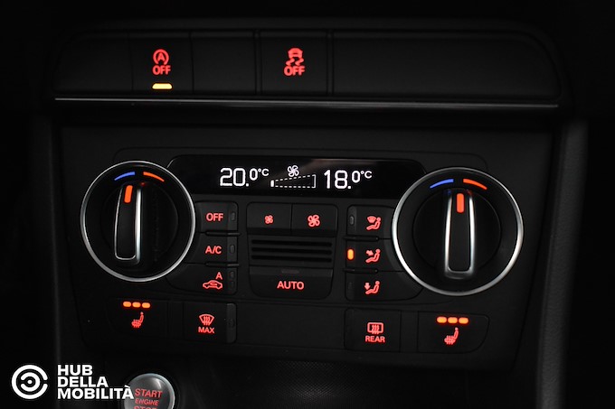 AUDI Q3 2.0 TDI 150 CV Business